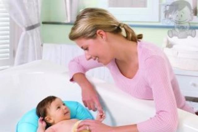Kupanje dojenčeta