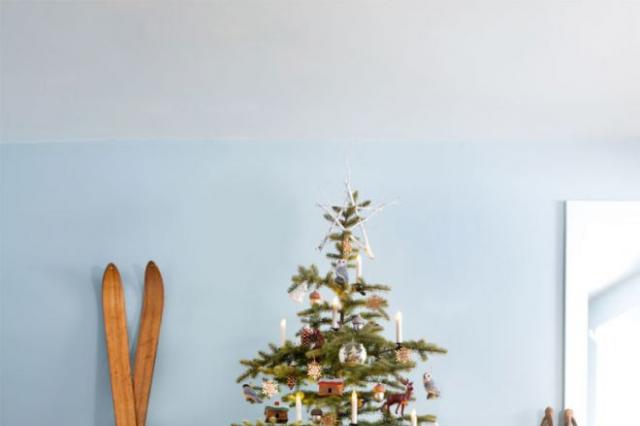 Božićni ukras Elegantan ukras za božićno drvce
