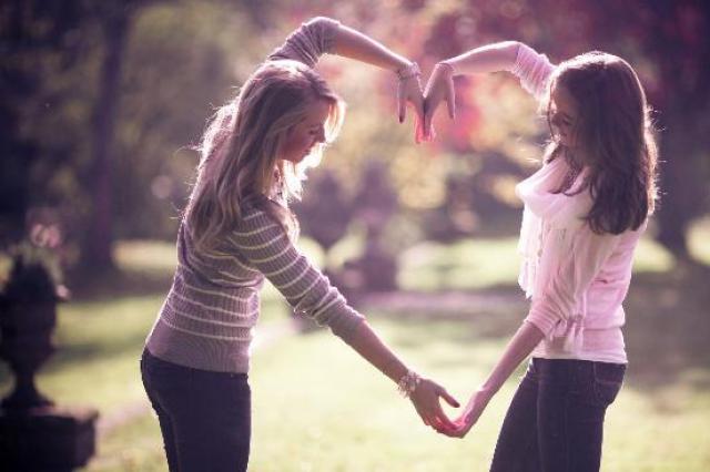 Kako razlikovati ljubav od prijateljstva: glavne razlike između pojmova