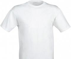 Hvordan dekorere en hvit t-skjorte for det nye året